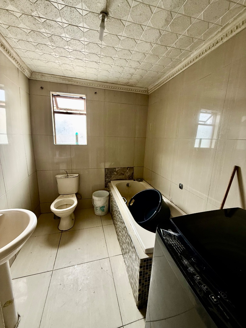 5 Bedroom Property for Sale in Delft South Western Cape